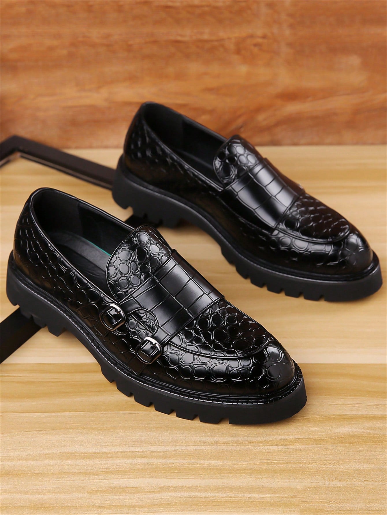 Leather Casual Shoes, Fashionable & Versatile, Soft Sole, Breathable, Youth.