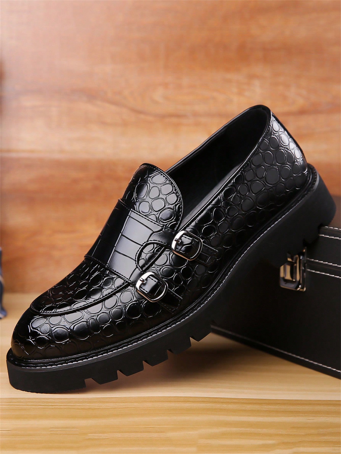 Leather Casual Shoes, Fashionable & Versatile, Soft Sole, Breathable, Youth.