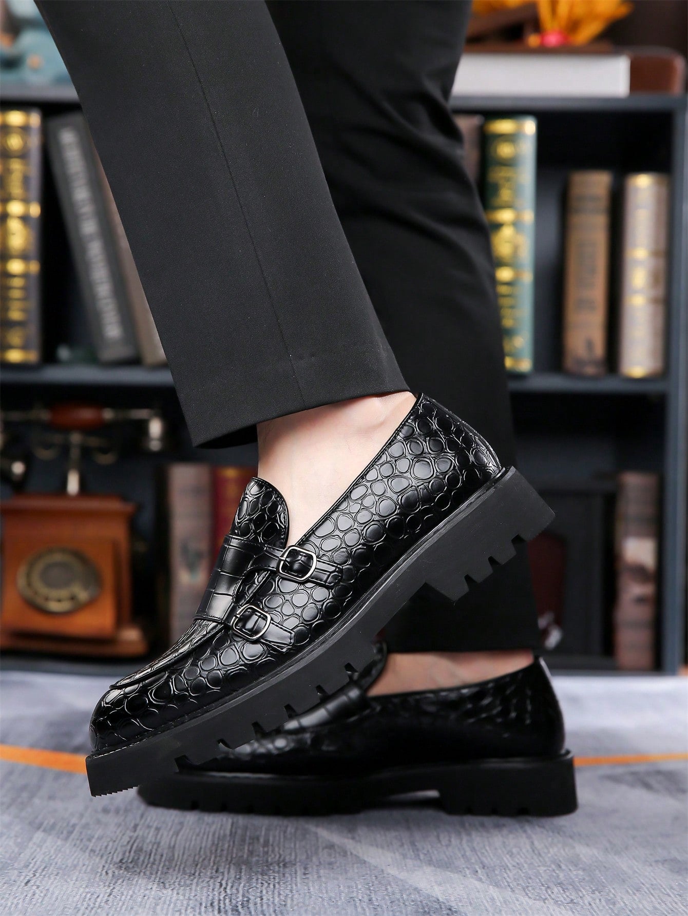 Leather Casual Shoes, Fashionable & Versatile, Soft Sole, Breathable, Youth.